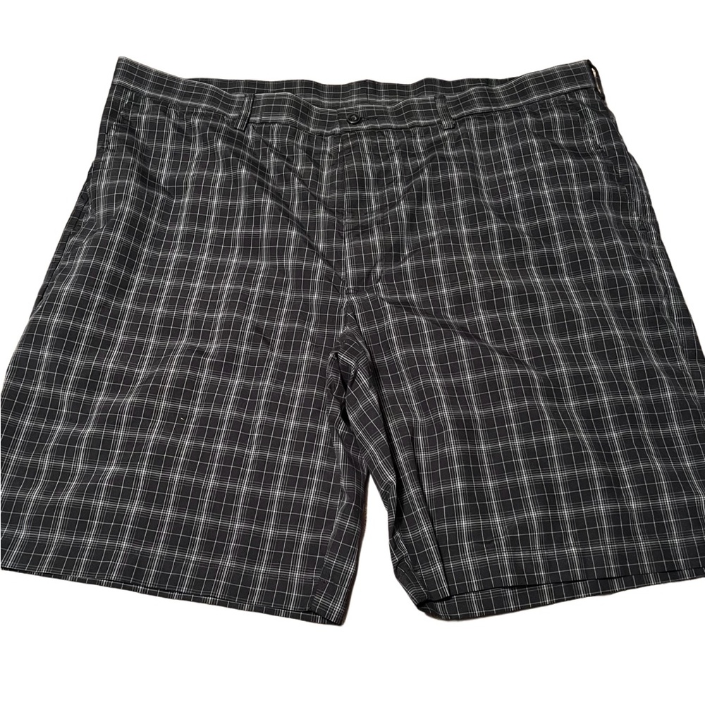 Ben Hogan brand performance shorts. Size 42. Gently worn.